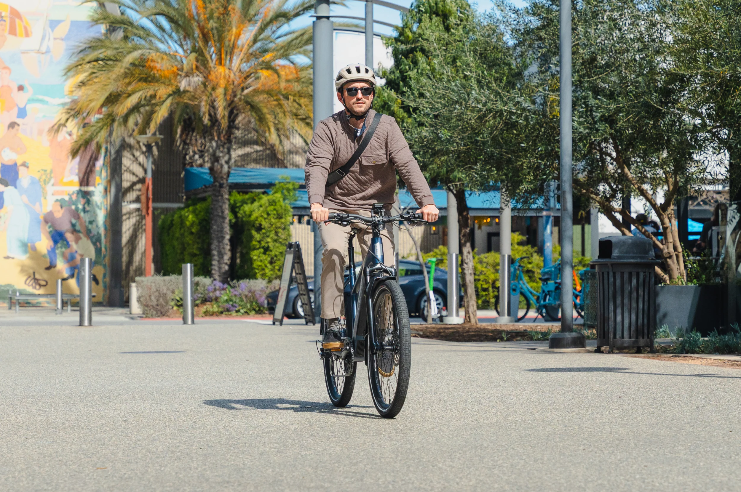 Level 4 REC Step-Through Ebike - Image 9